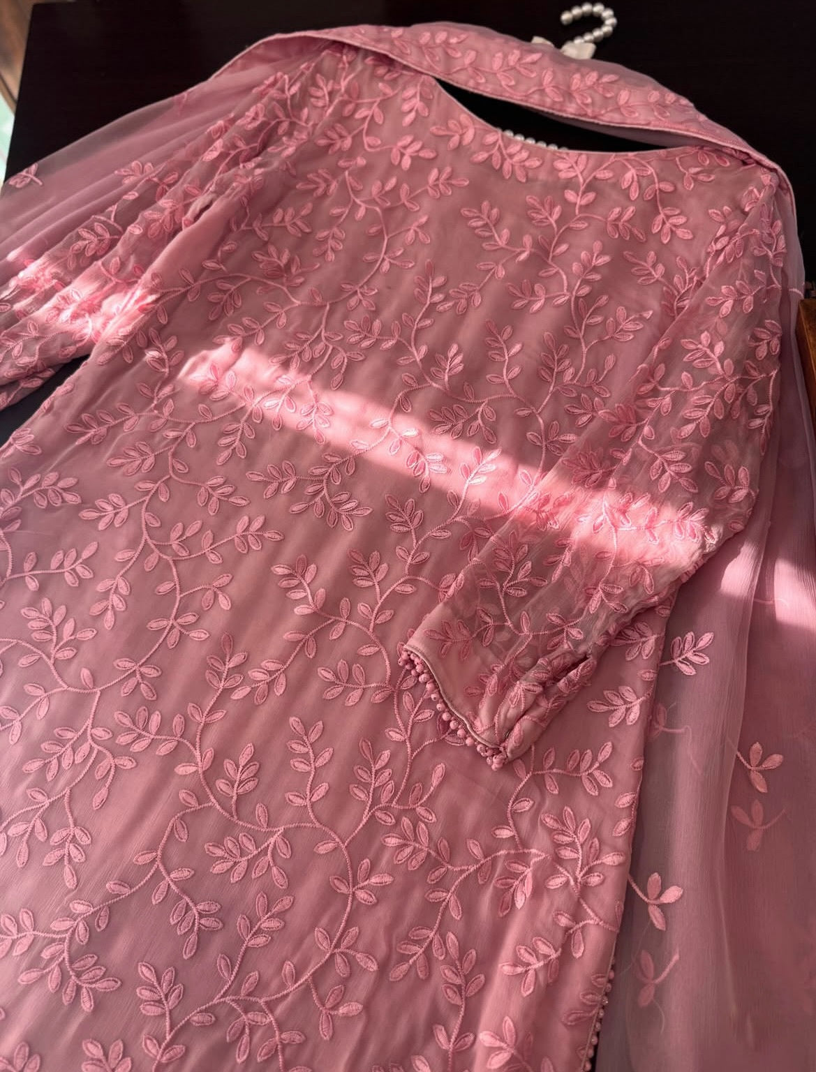Azara pink
