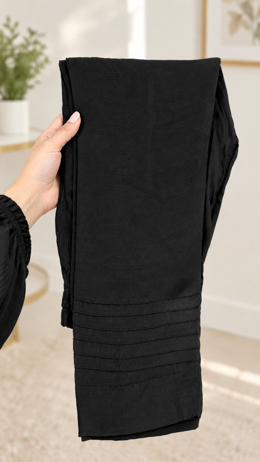 Azara black