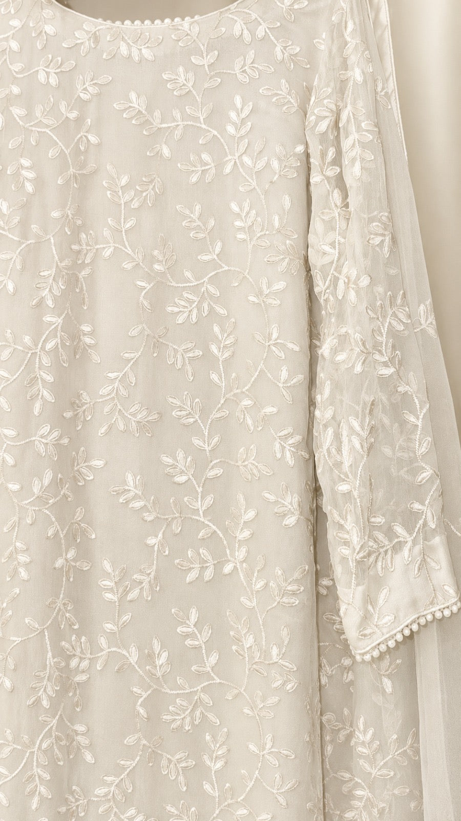 Azara off white