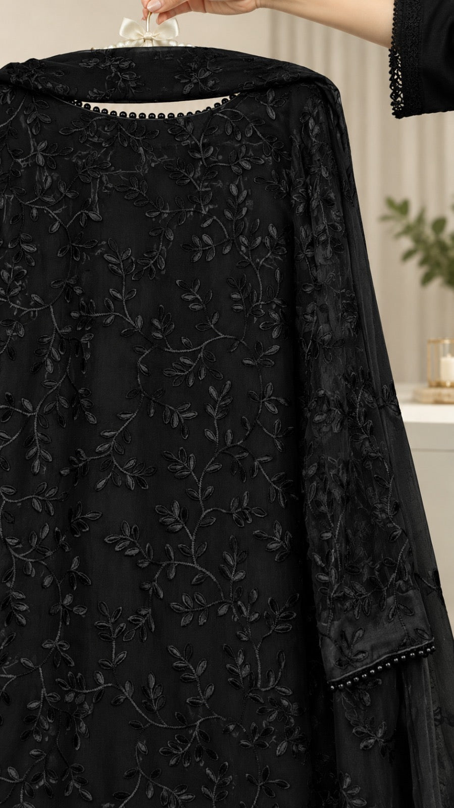 Azara black