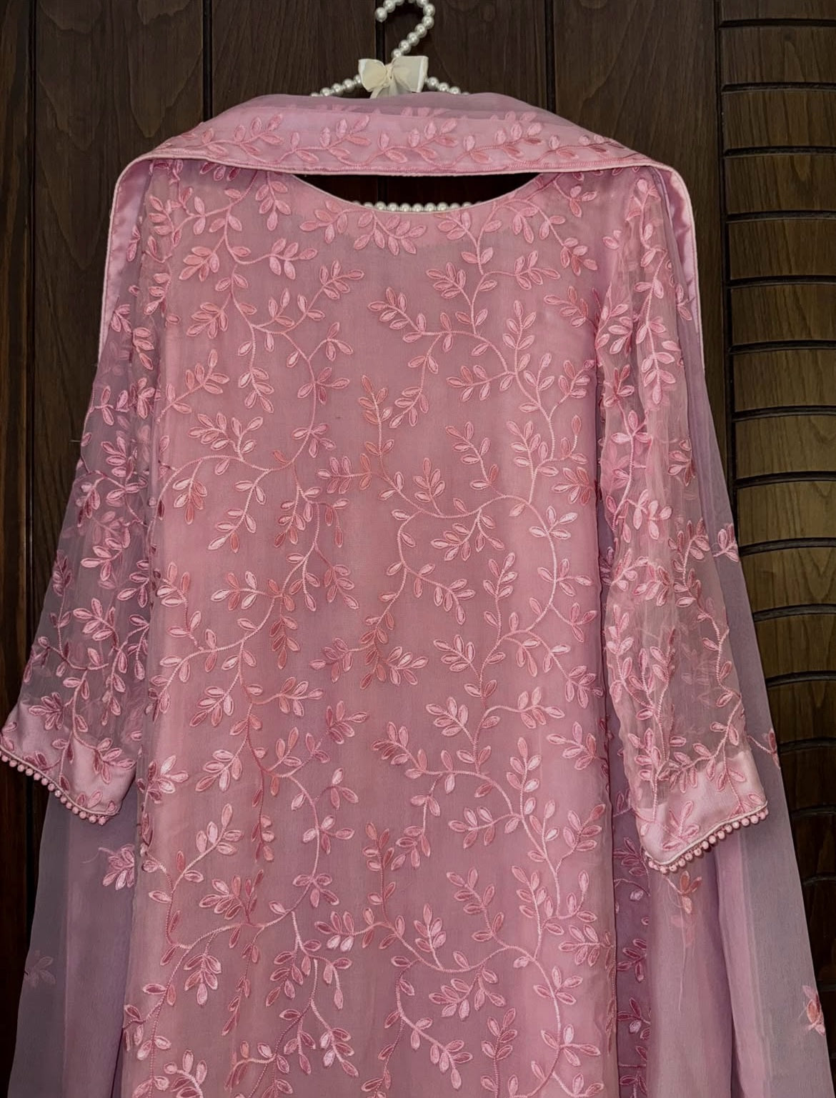 Azara pink