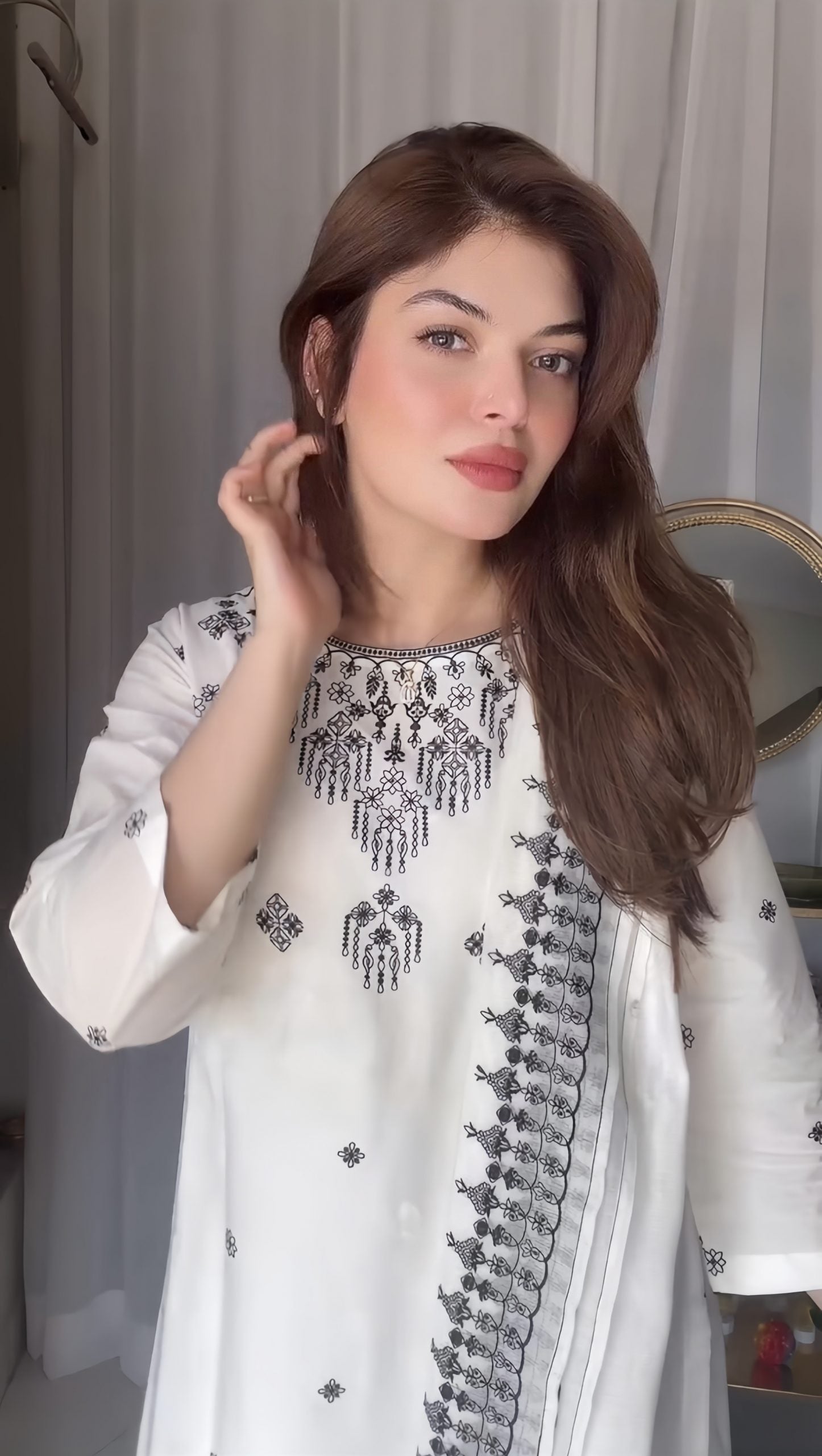 Zeenat image 3