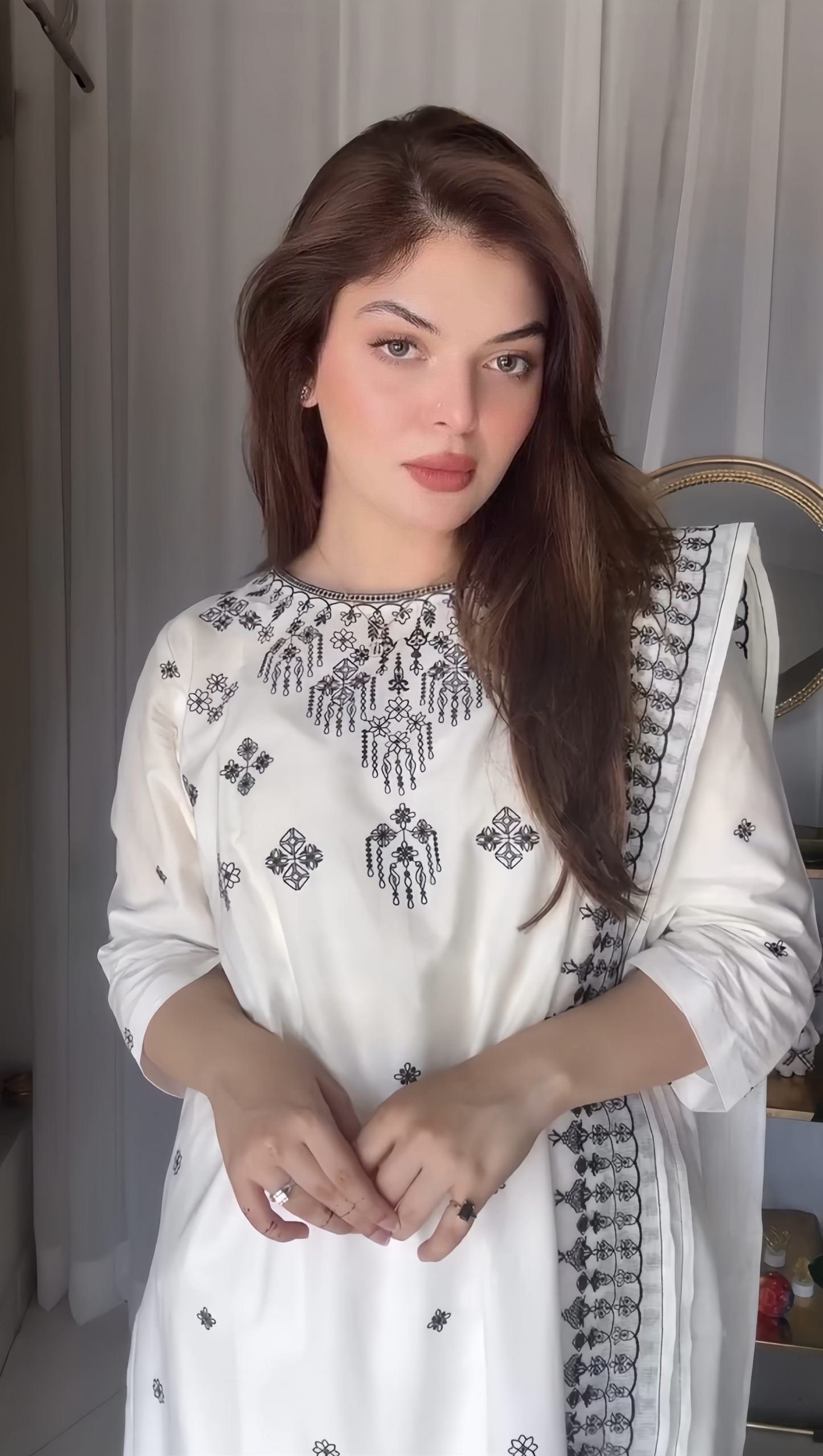 Zeenat image 2
