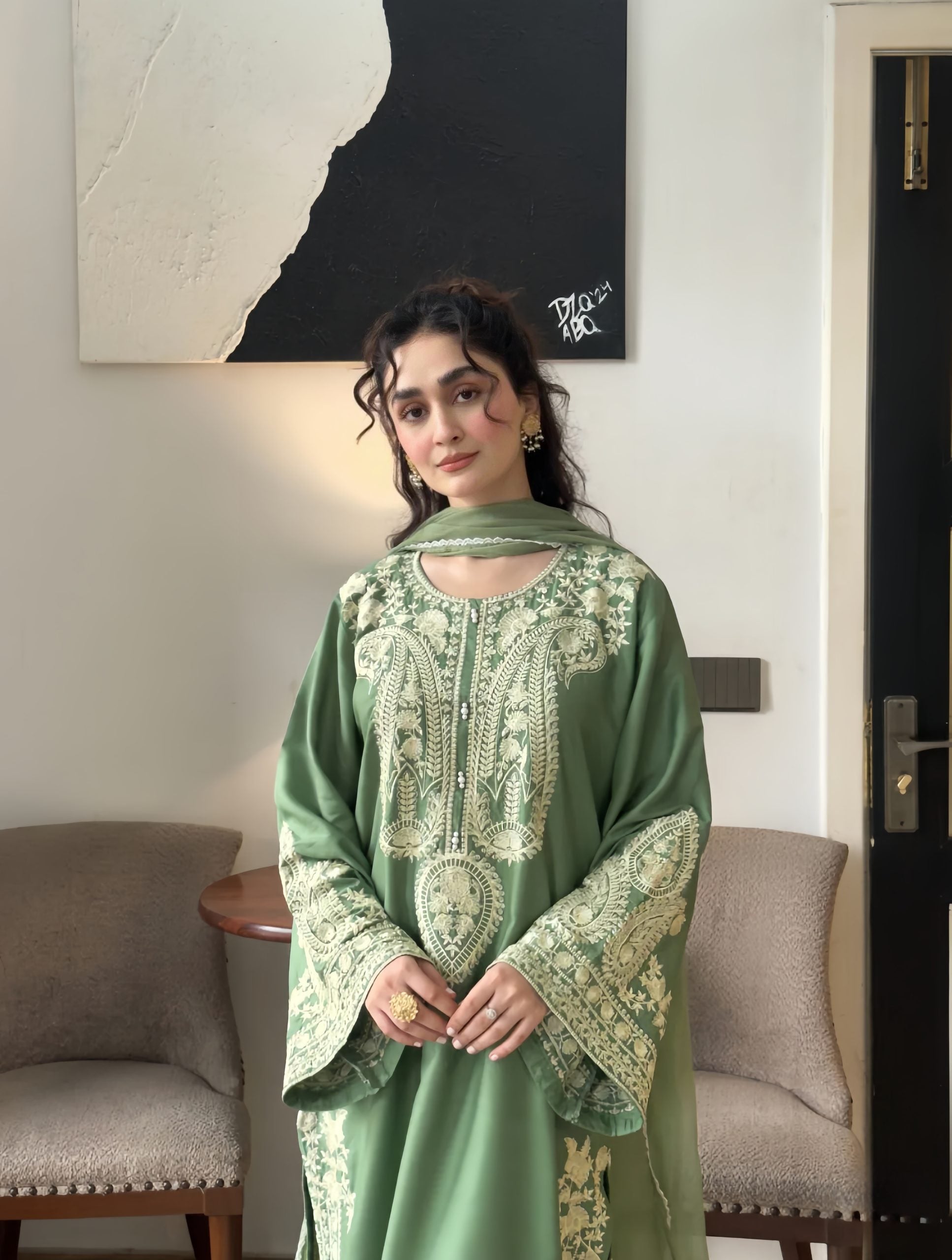 Noor-e-Libas image 4